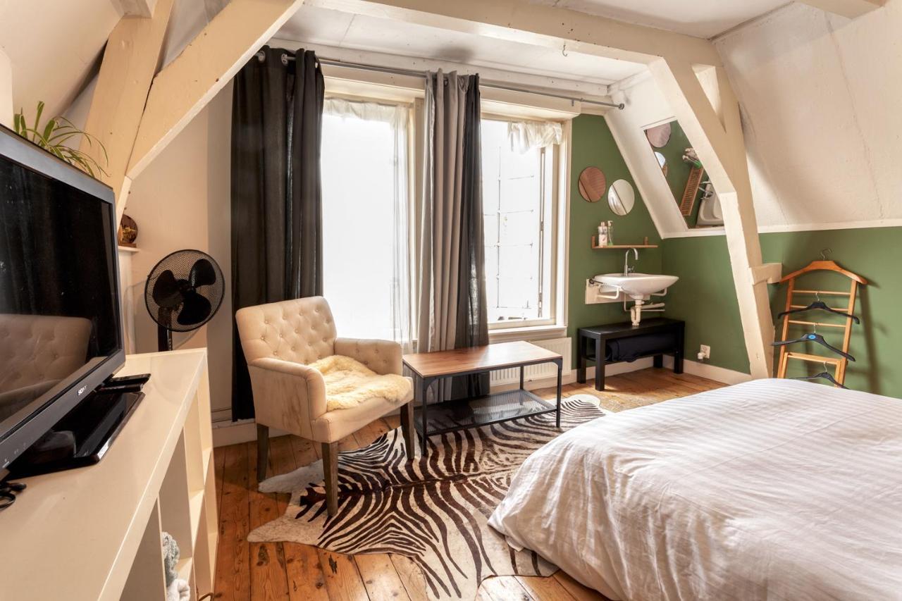 B&B 1971 Hazenstraat - Shared Bathroom アムステルダム エクステリア 写真