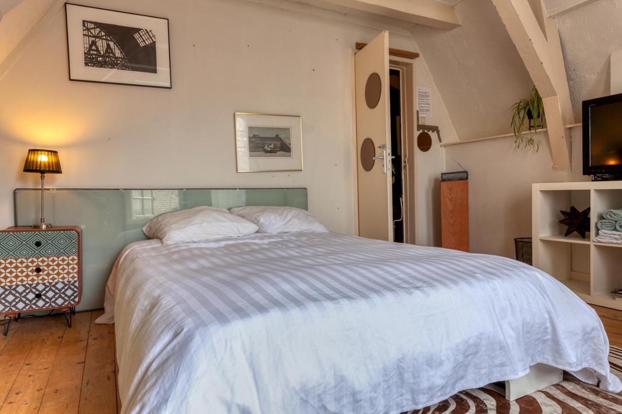 B&B 1971 Hazenstraat - Shared Bathroom アムステルダム エクステリア 写真
