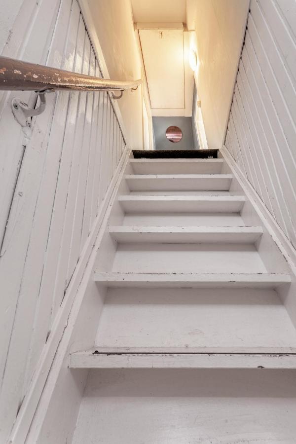 B&B 1971 Hazenstraat - Shared Bathroom アムステルダム エクステリア 写真