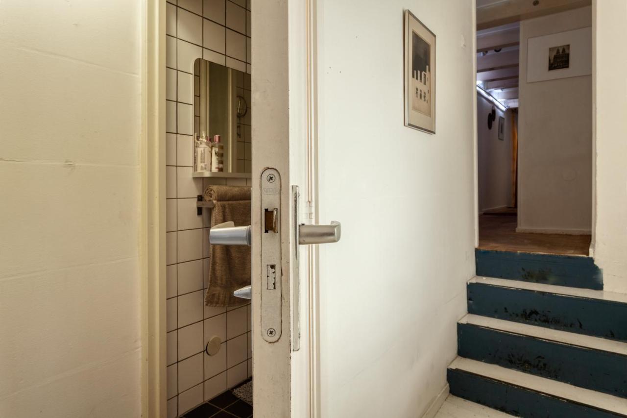 B&B 1971 Hazenstraat - Shared Bathroom アムステルダム エクステリア 写真